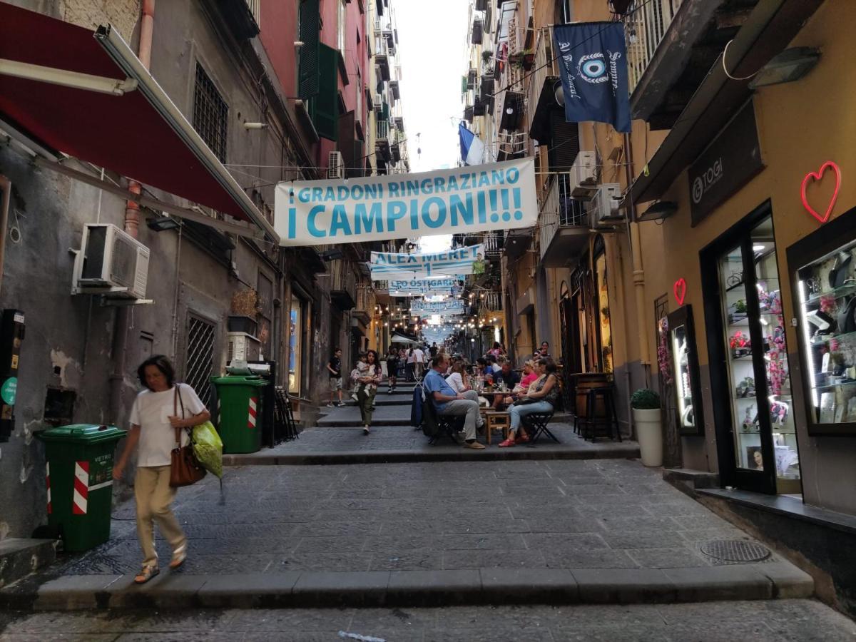 Appartamento O'Tuocc A Chiaia Napoli Esterno foto